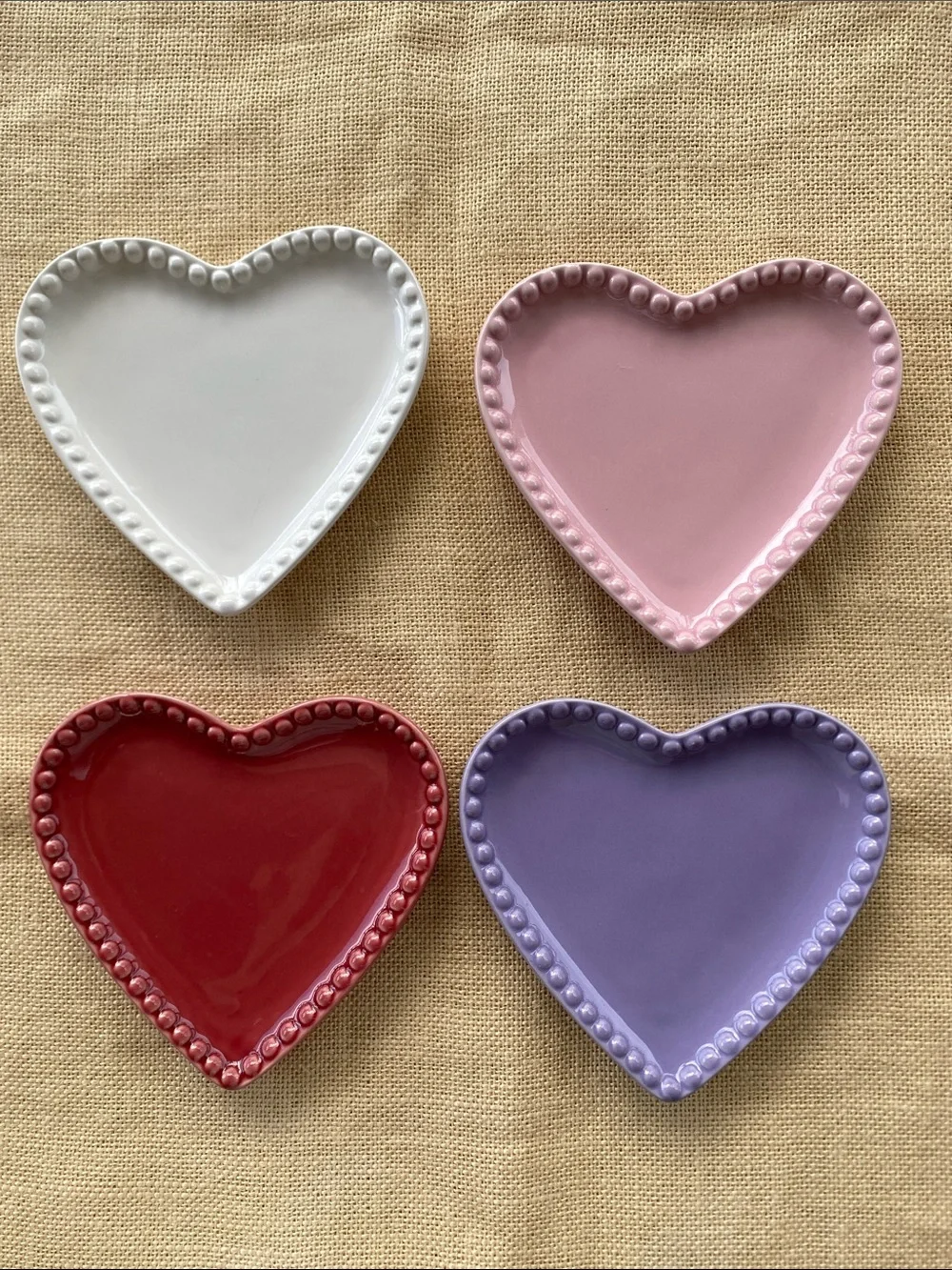 Williams Sonoma Beaded Heart Appetizer Dessert Plates - Set of 4